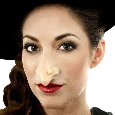 Creating a Unique Witch Character with a Custom-Made Nose and Chin Appliance